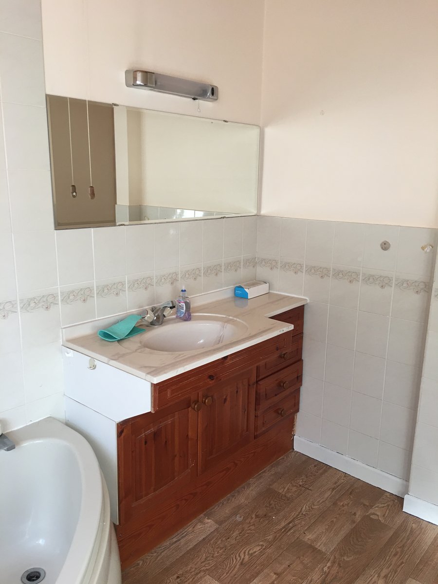 Image of bathroom en suite refurbishment ross on wye 