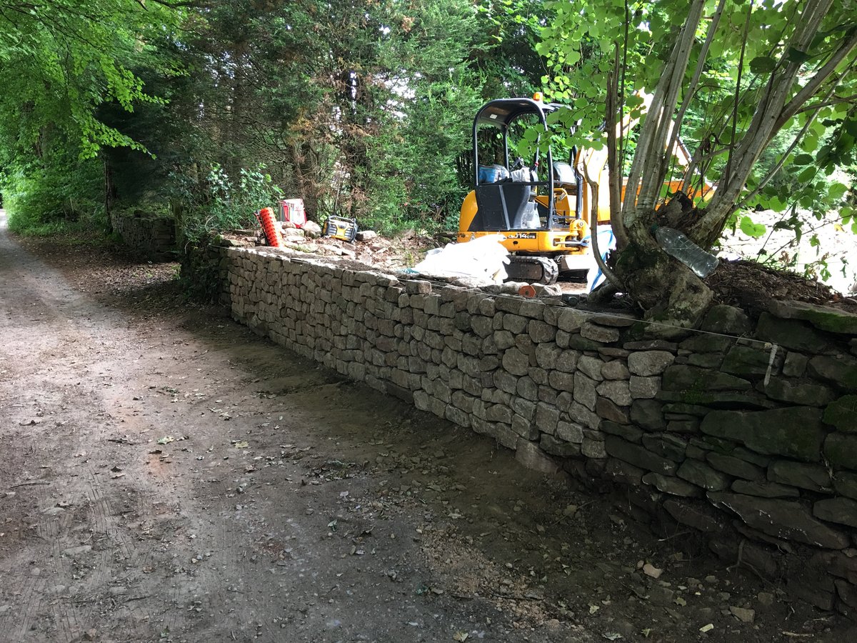 An image of dry stone walling repairs the narth  goes here.