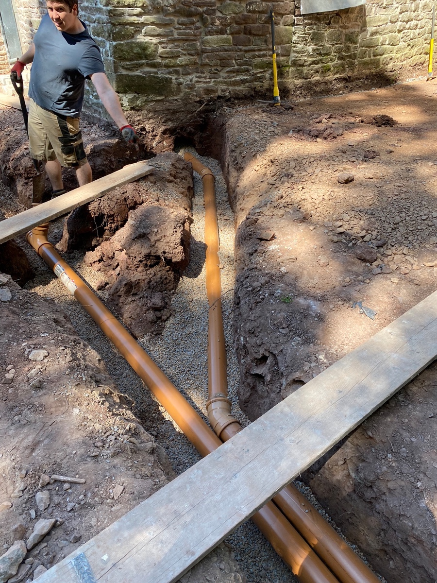 1015: Click here for full sized Drainage and waste water pipes groundworks image and more information Drainage and waste water pipes groundworksImage with link to high resolution version