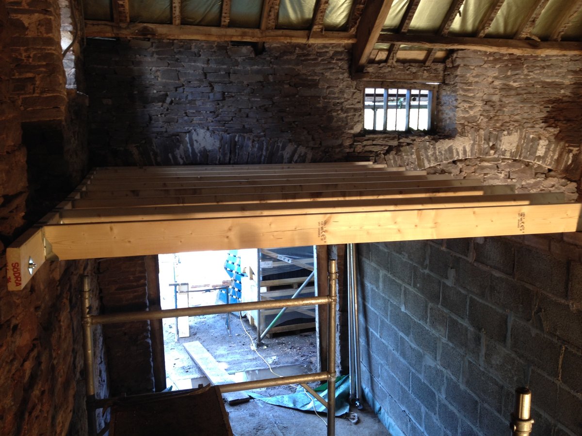 Image of llanishen barn conversion 005 <h2>2019-04-04 - Looking back at a barn conversion in Llanishen</h2>
