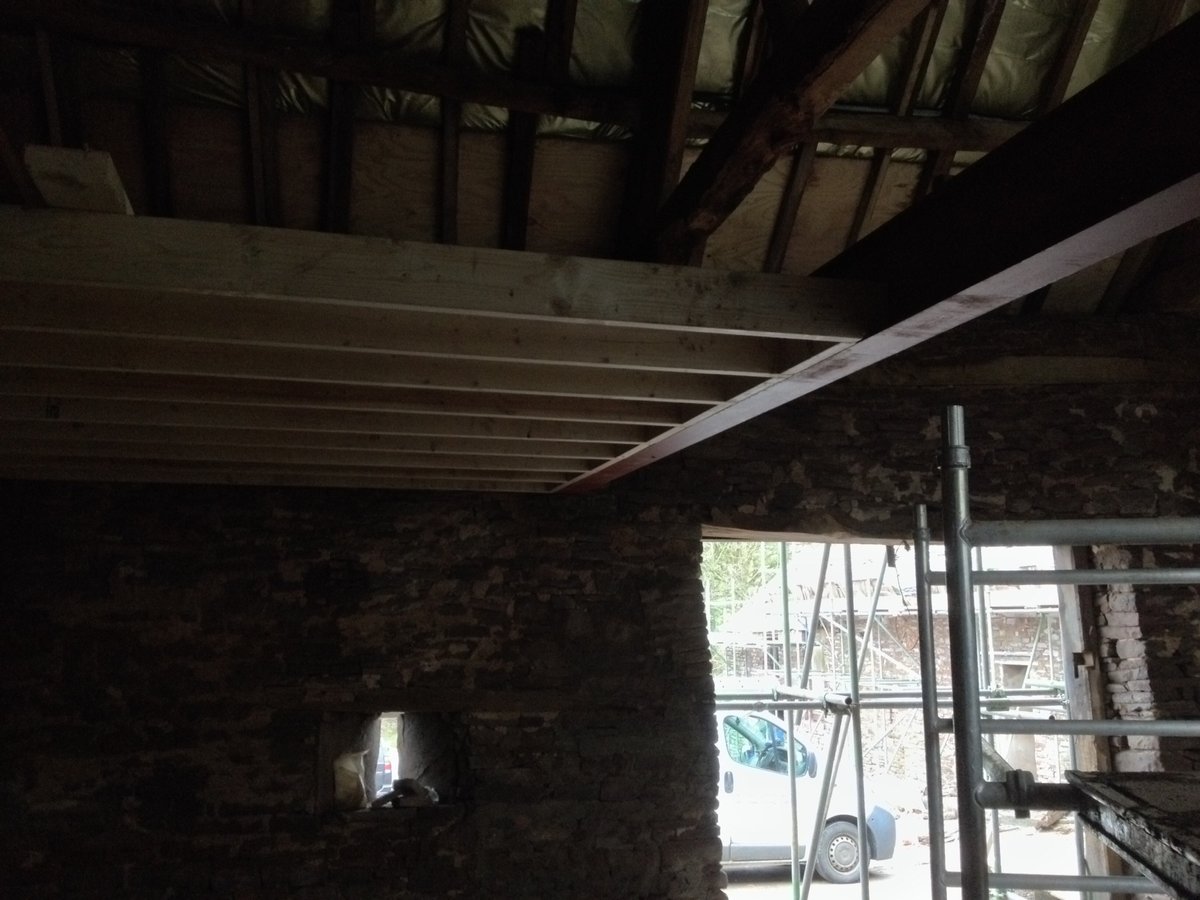 Image of llanishen barn conversion 009 <h2>2019-04-04 - Looking back at a barn conversion in Llanishen</h2>