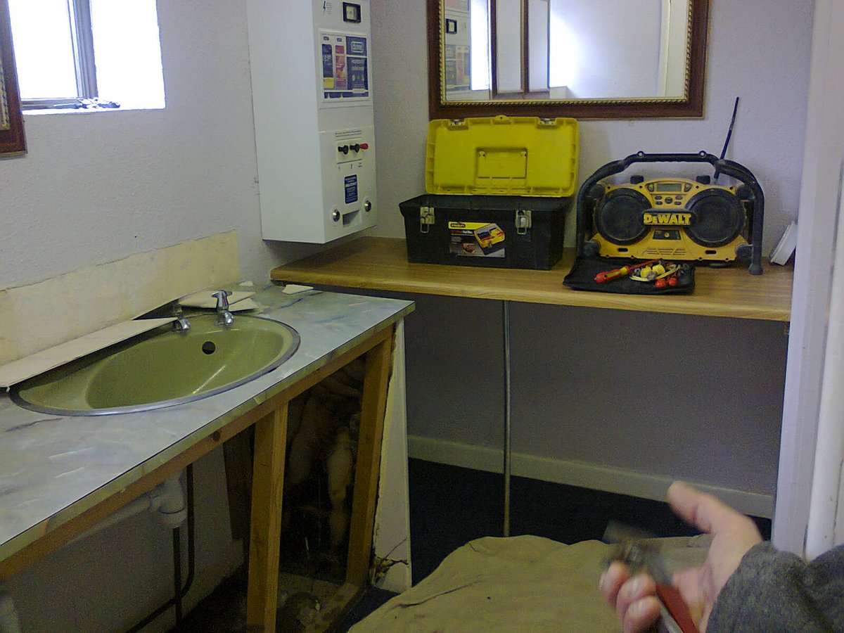 image shows: the sloop llandogo washroom renovation 