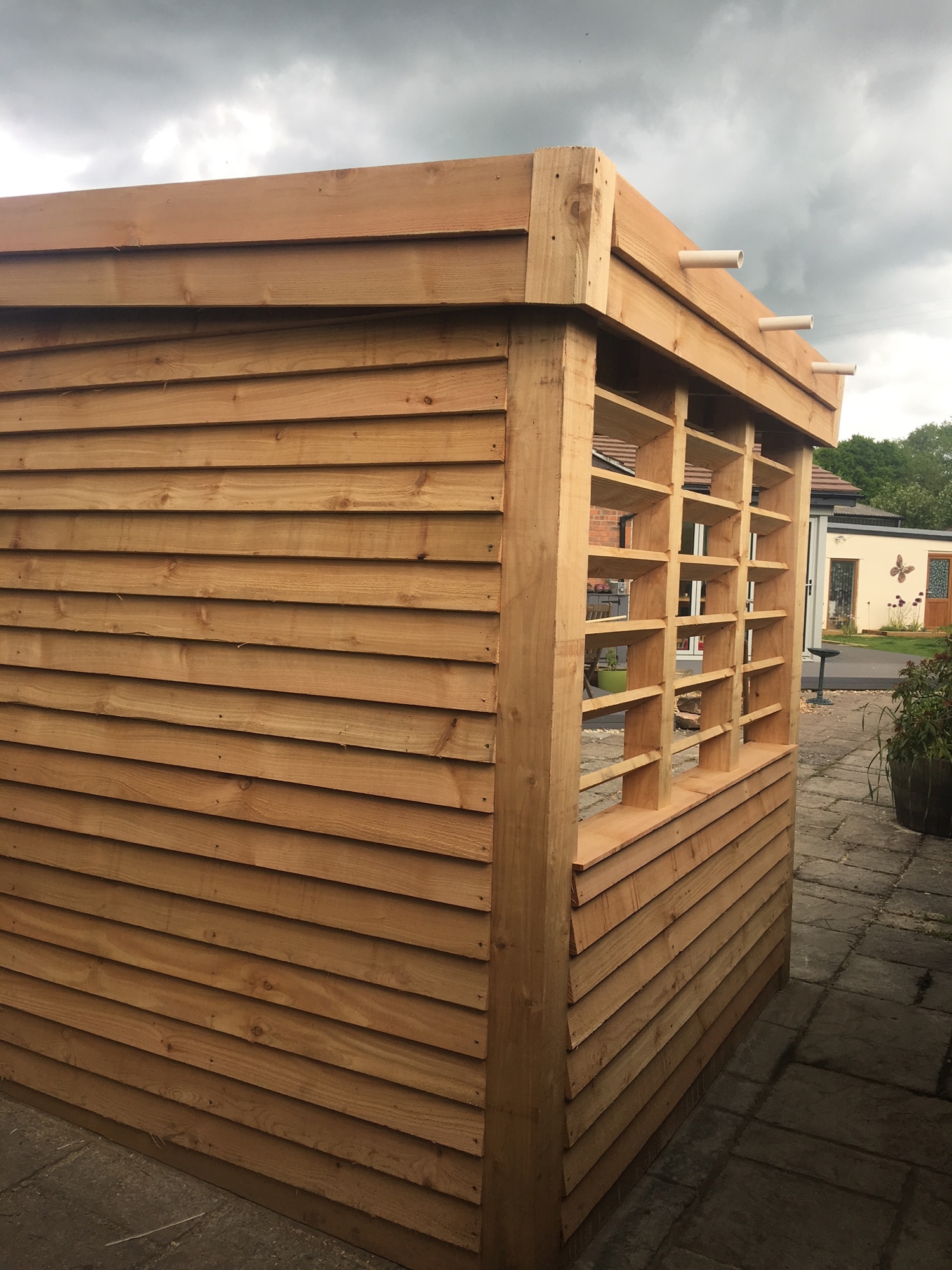 Garden seating assemblyImage with link to high resolution version