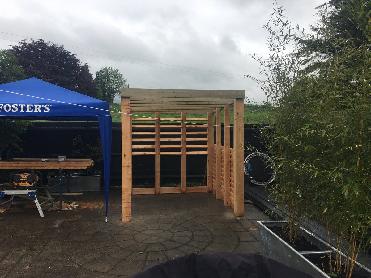 Image of western red cedar garden seating living roof 007 <h2>2019-05-11 - Make the most of your outdoor space this summer.</h2>
